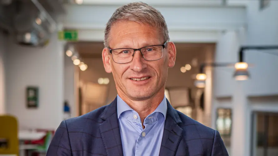 Anders-Egelrud_Webb.jpg